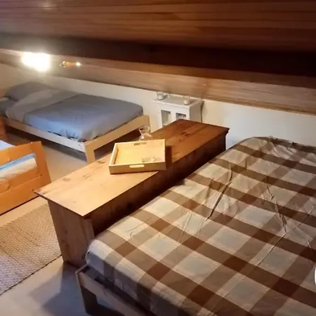 Dans Maison A La Campagne